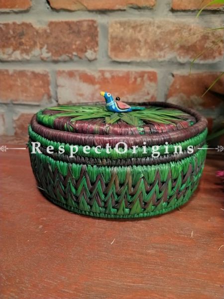 Buy Green and Brown Bread Basket with Lid Hand-braided Natural Moonj Grass 10 X 4 Inches at RespectOrigins.com