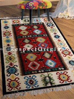 Black Hand-knitted Carpets ; 5*8 Ft; RespectOrigins.com